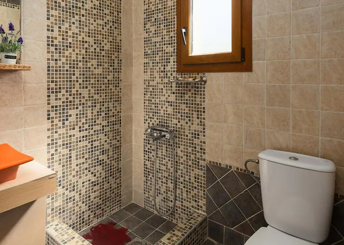 Frida & Rosa By Halu! - In Вилла Криопиги