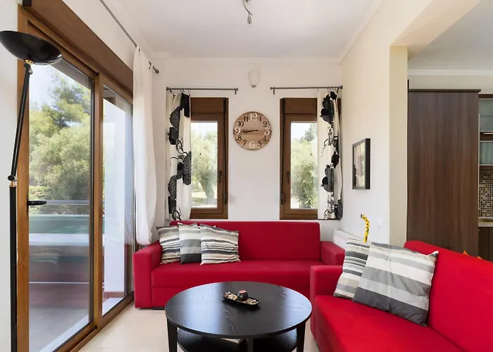 Frida & Rosa By Halu! - In Вилла Криопиги